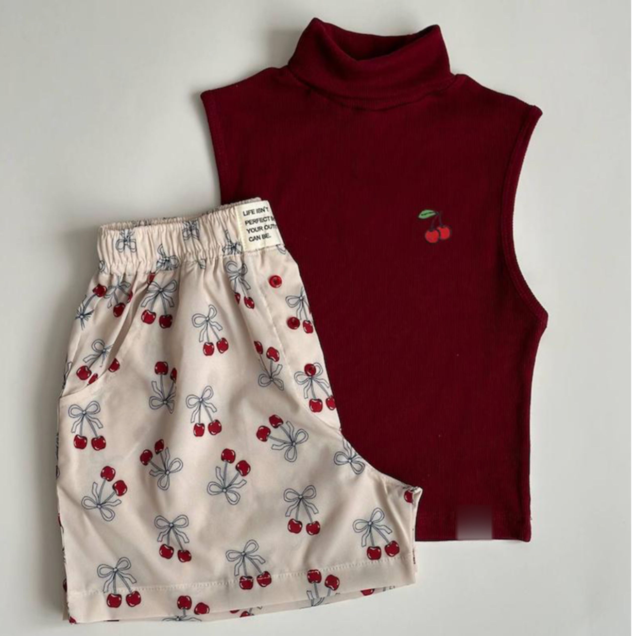 تاپ شورتک طرح گیلاسی